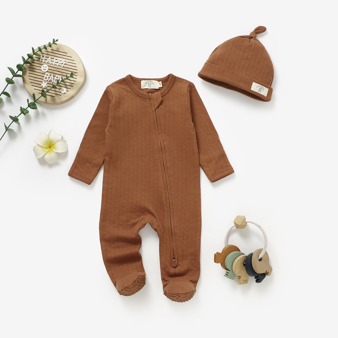 Organic cotton honeycomb mesh sleepsuit and hat set, 0–6m