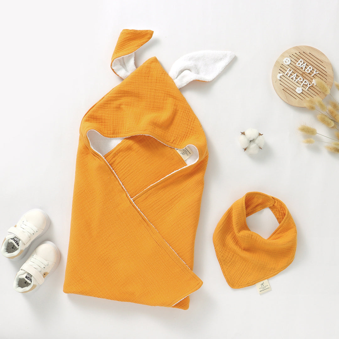 TINY ALPACA ORGANIC COTTON BABY TOWEL & BIB SET TURMERIC - Tiny Alpaca UK