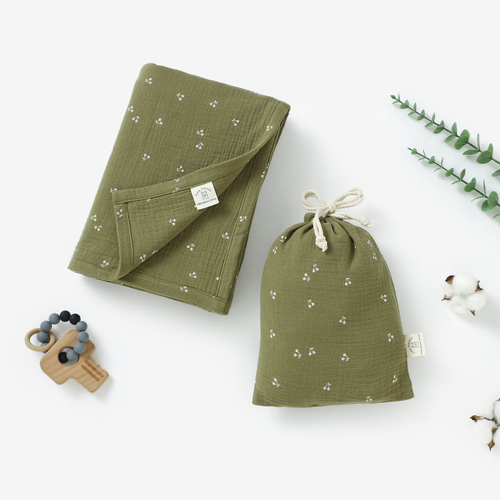 Organic cotton muslin swaddle with bag, 120 × 120 cm
