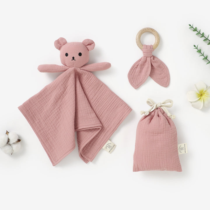 Organic cotton bear comforter with teether and bag (6m+)
