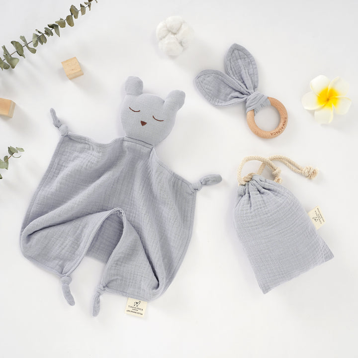 Sleeping Bear Organic Cotton Security Blanket With Teether - Tiny Alpaca UK