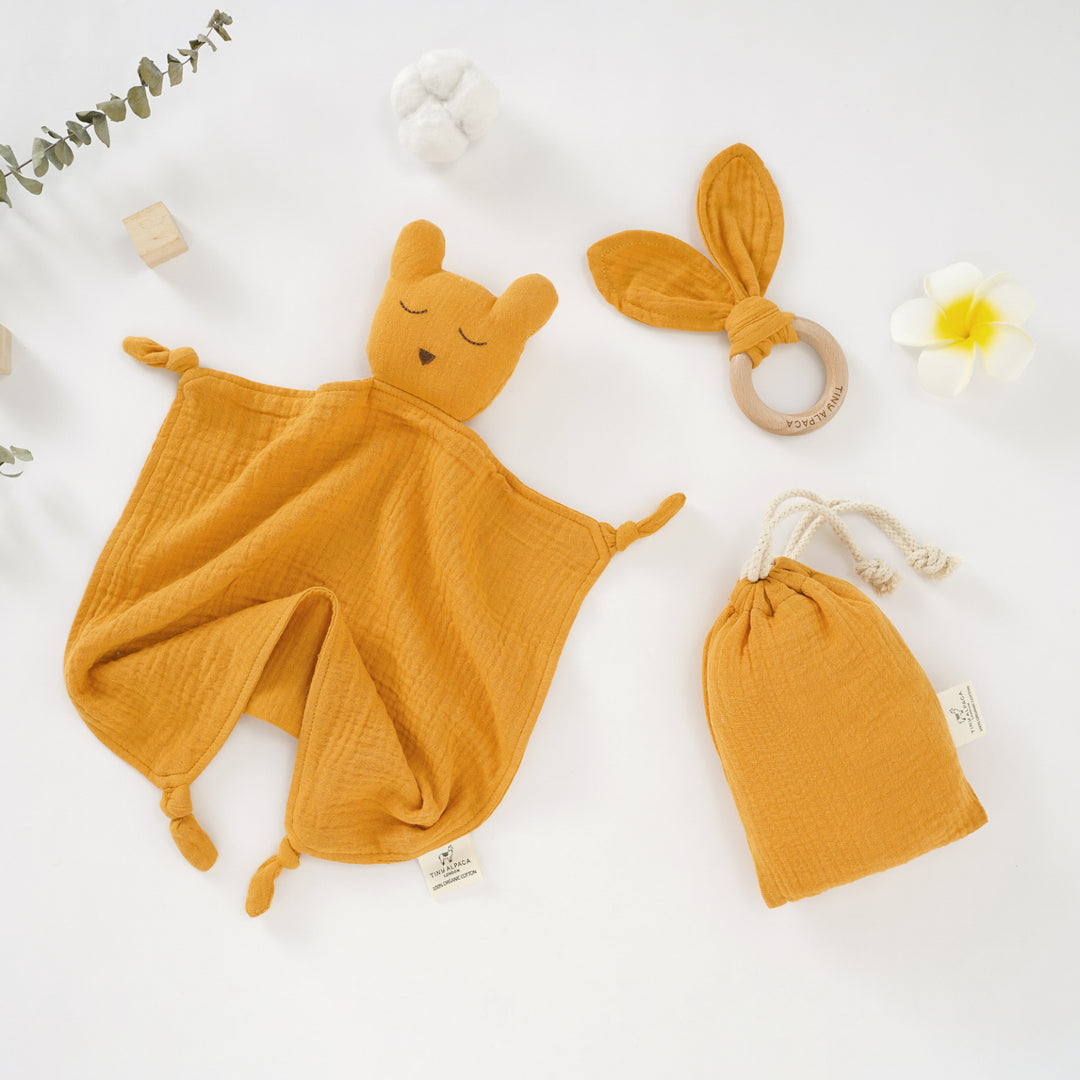 Sleeping Bear Organic Cotton Security Blanket With Teether - Tiny Alpaca UK