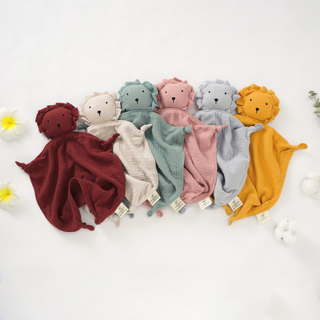 Organic Cotton Lion Security Blanket With Teether - Tiny Alpaca UK