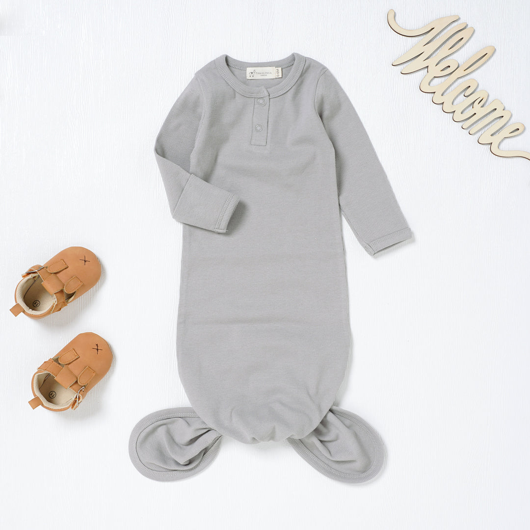 Organic Cotton Newborn Gown Set Of 2 (0-6 months) (Blush and Grey) - Tiny Alpaca UK