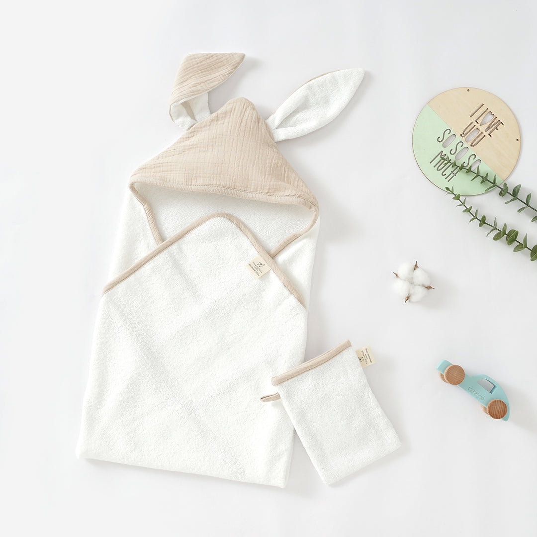 Tiny Alpaca | Organic Cotton Baby Towel With Matching Mittens | 75x75 cm - Tiny Alpaca UK