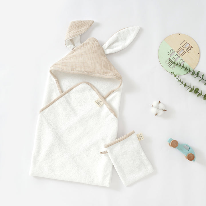 Tiny Alpaca | Organic Cotton Baby Towel With Matching Mittens | 75x75 cm - Tiny Alpaca UK