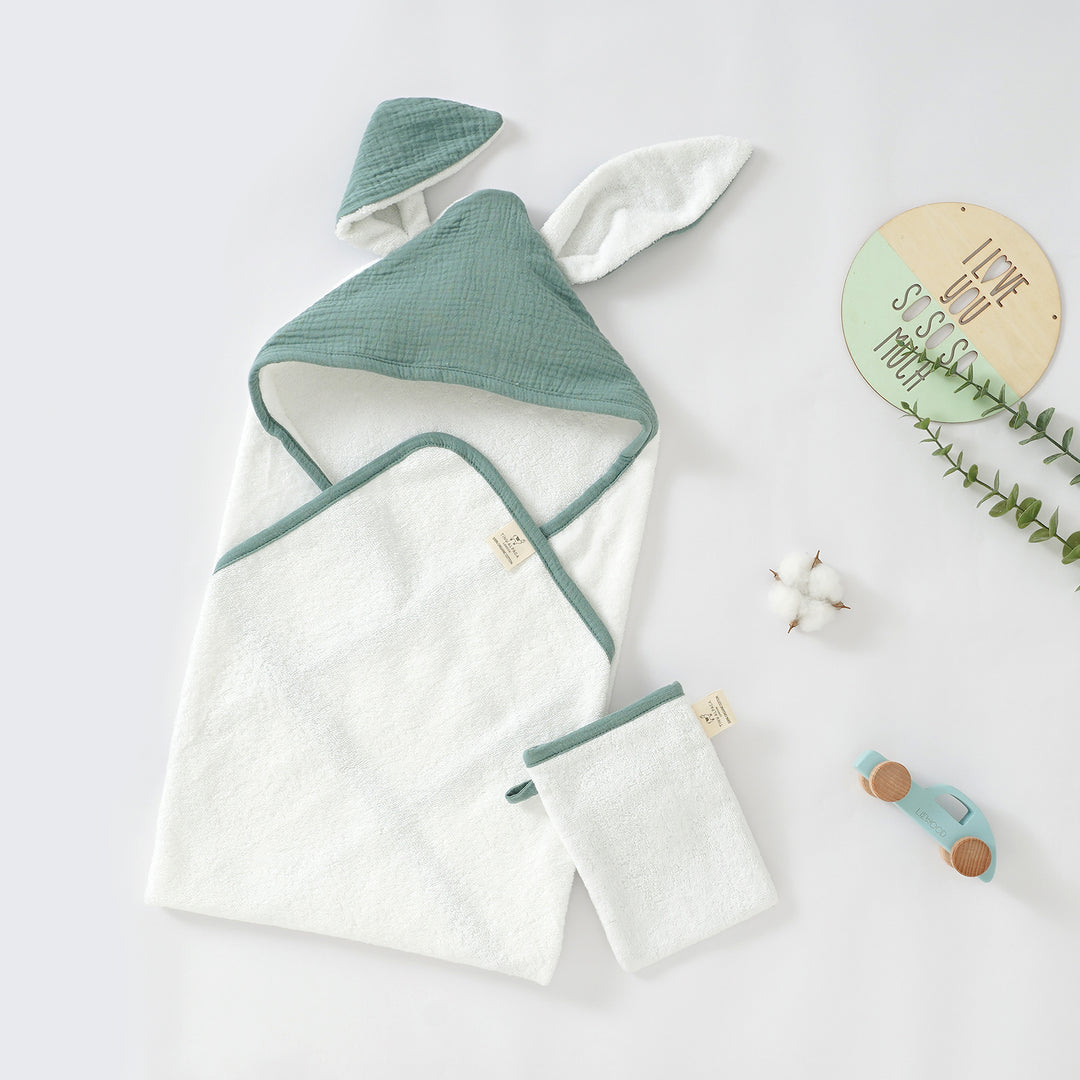 Tiny Alpaca | Organic Cotton Baby Towel With Matching Mittens | 75x75 cm - Tiny Alpaca UK