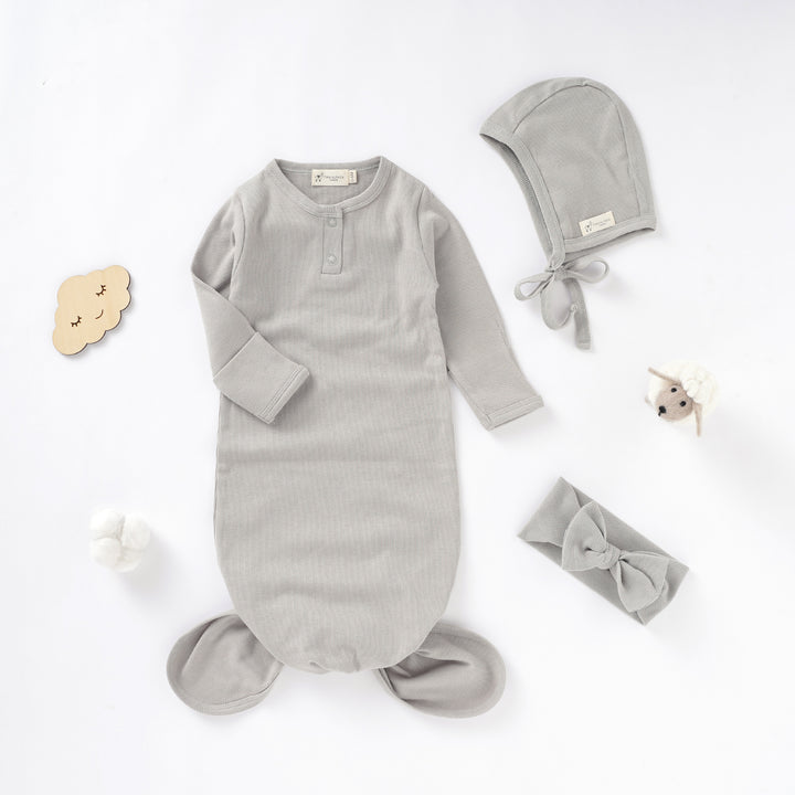 Organic Cotton Newborn Gown Set with Headband and Hat (0-6 months) - Tiny Alpaca UK