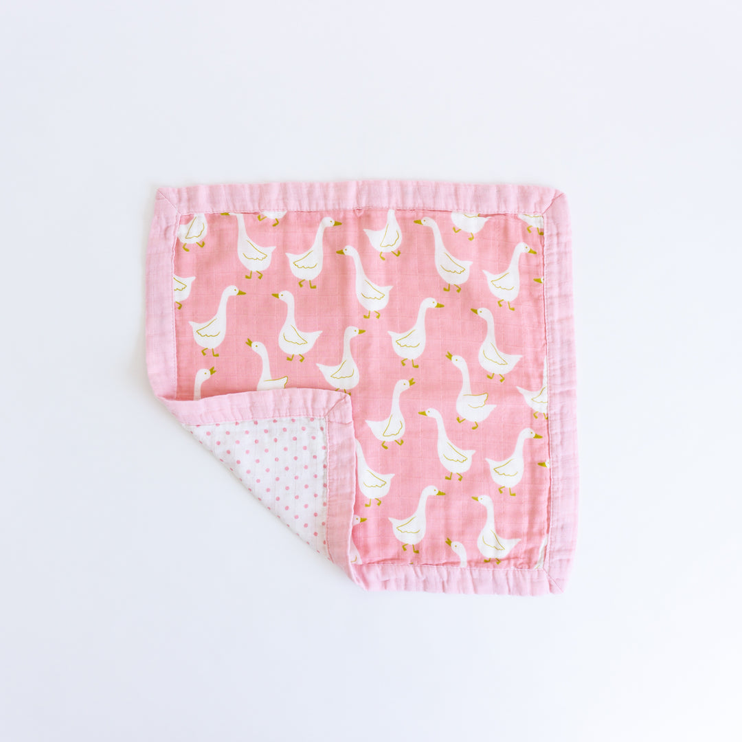 Organic Cotton Comforter "Swan" 40X40CM - Tiny Alpaca UK